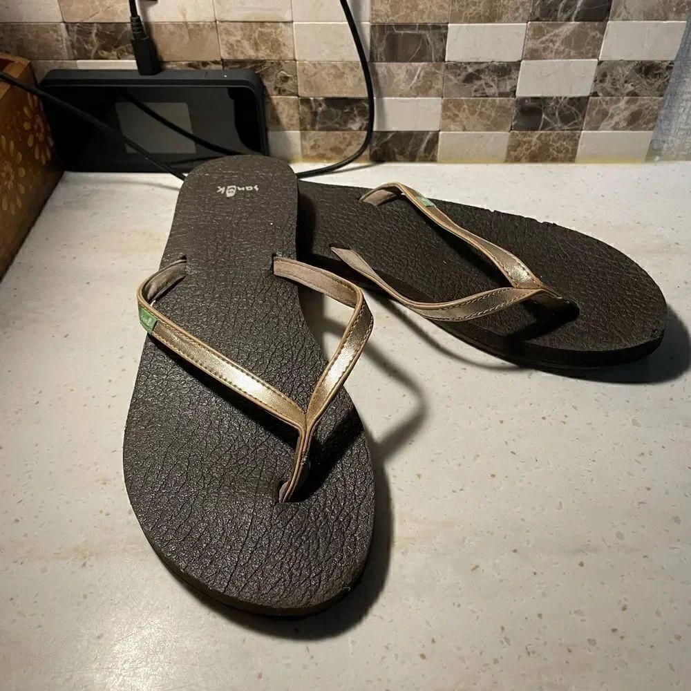 Sanuk Sandals  